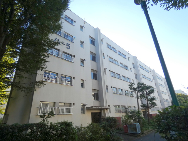 多摩川住宅ハー５の外観