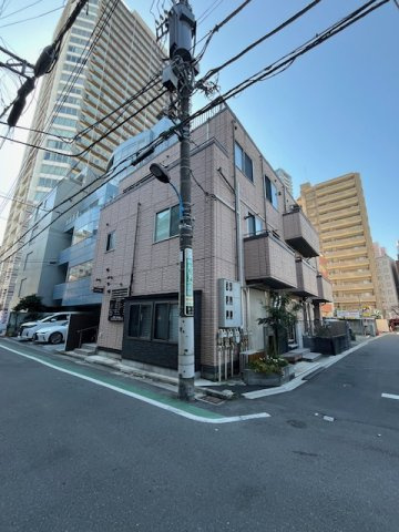 新宿区四谷４丁目の店舗一部の外観