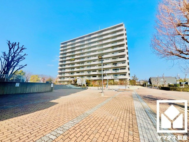 グランデュール鴨川3番館の外観