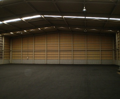 高屋町貸倉庫の内装