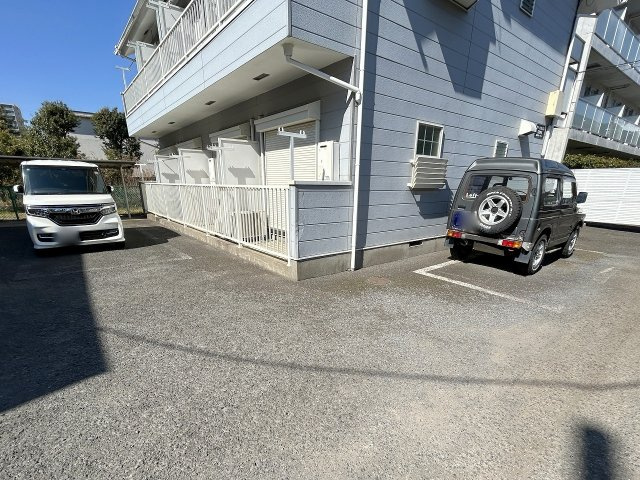 グリーンフォレスト武蔵野Ⅱの駐車場