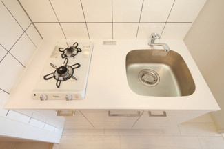 【キッチン】 |  エスリード新大阪ヴェルデ | お料理しやすいキッチンです