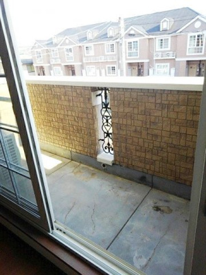 【バルコニー】 | エクセレント・ヴィラＡ | 落ち着いた時間を過ごせるバルコニーです