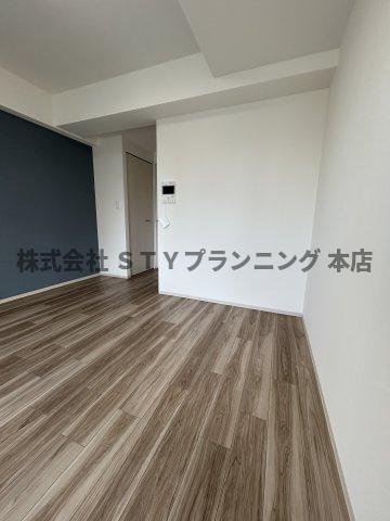 仲介手数料０円！レジデンス東別院スクエアの居間・リビング