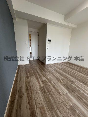 仲介手数料０円！レジデンス東別院スクエアの居間・リビング