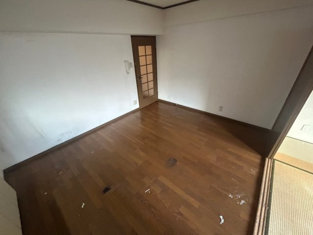 グレードタイム六甲の洋室
