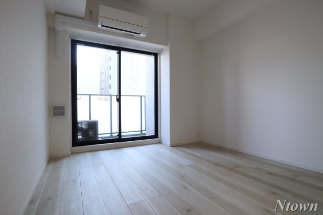 【居間・リビング】 | S-RESIDENCE上前津駅前 | こちらのリビングで趣味の時間をお楽しみください