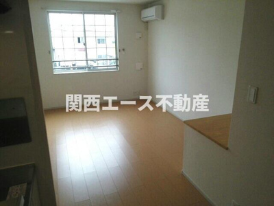 【寝室】 | 讃良レジデンス
