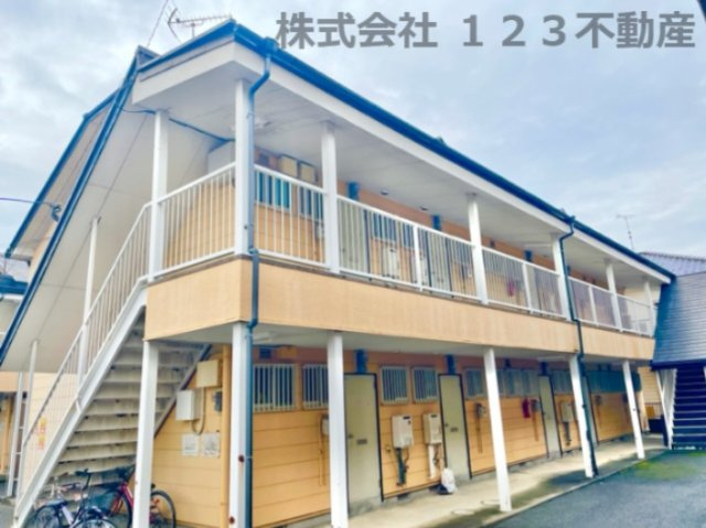 ファミリーハイツ津福の外観|きれいな外観です