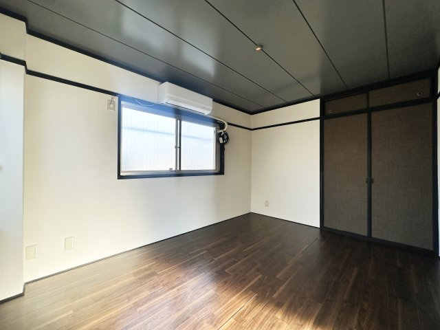 サンハイツ田宮の洋室|広々とした洋室です