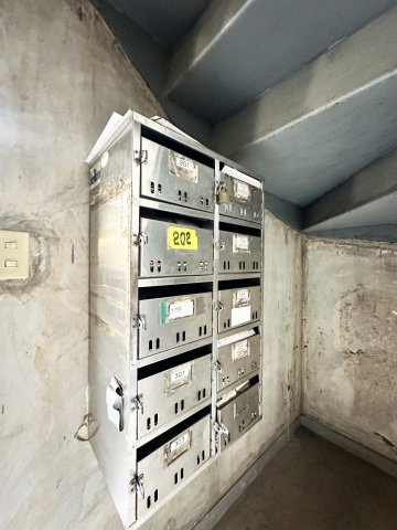 サンハイツ田宮のエントランス