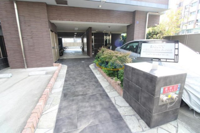 【エントランス】 | ツバサ西梅田グロリエ