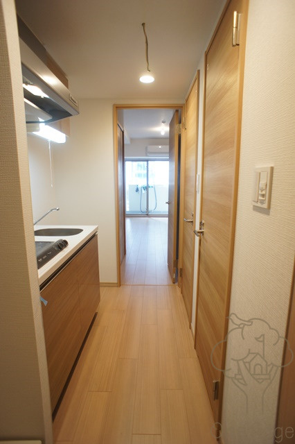 IBERIS COURTの玄関