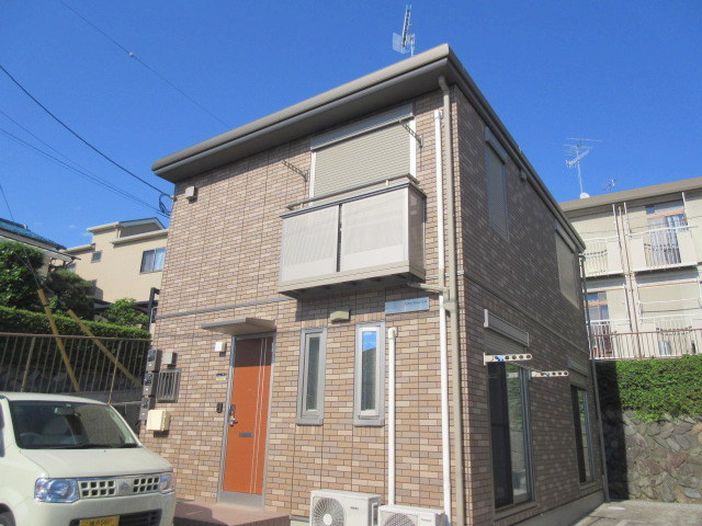 Ｅｍｙ　Ｃｏｕｒｔ　Ａの外観|耐震性に優れたセキスイハイム施工　気楽な１フロア１住戸