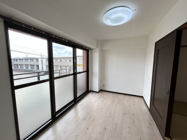 【洋室】の画像