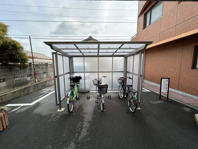 【駐輪場】の画像