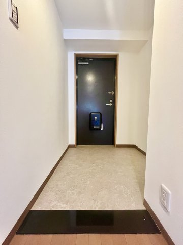 パデシオン宇治伊勢田1番館の玄関