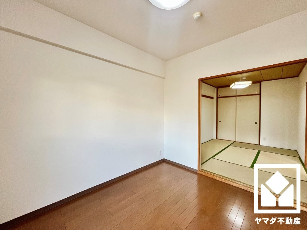 パデシオン宇治伊勢田1番館の洋室