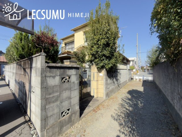 姫路市網干区垣内中町／売土地の前面道路含む現地写真