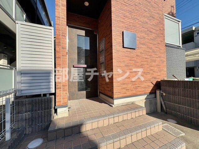 パインテール千成のエントランス