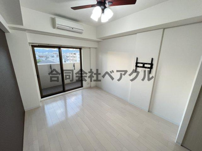 【居間・リビング】 | Luxe京都西大路 | 使いやすい居間です