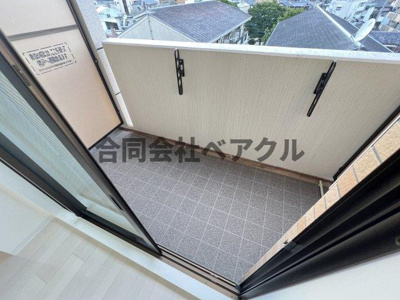 【バルコニー】 | Luxe京都西大路 | お洗濯にも便利なバルコニー付き