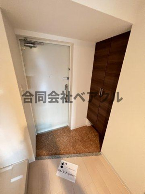 【玄関】 | Luxe京都西大路 | シンプルで使いやすい玄関です