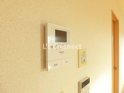 【セキュリティ】 | シャンティＡ | 突然の来客時もＴＶモニターホンでしっかり確認。