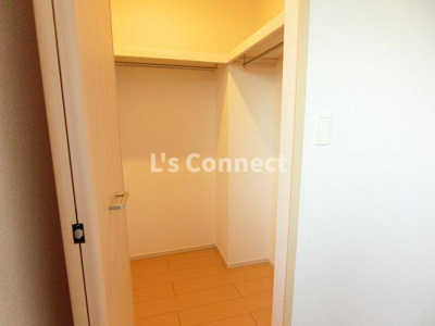 【収納】 | シャンティＡ | 各洋室にウォークインクローゼット付き。