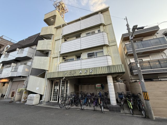 アベニュー西長居の外観