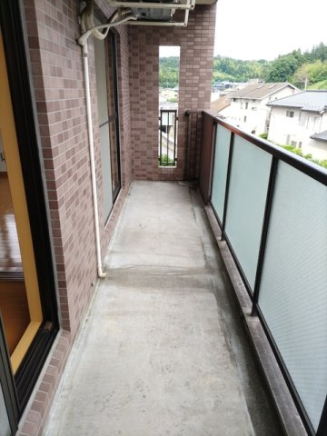 南側のバルコニーです