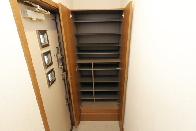 リヴェールの玄関