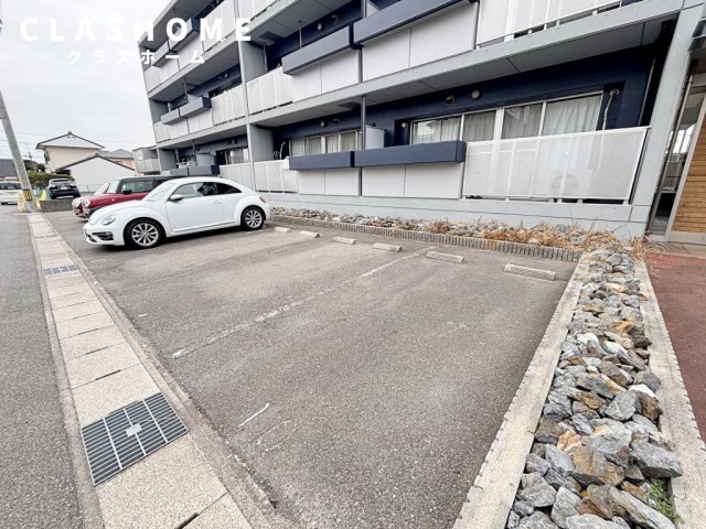 ベルエキップ　　刈谷市の賃貸ならクラスホーム刈谷店の駐車場