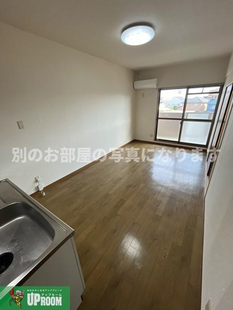 ハイツ花水木Ⅲの居間・リビング