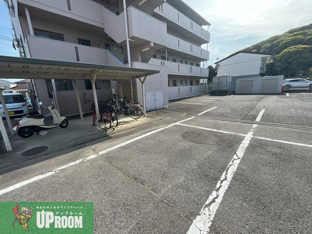 ハイツ花水木Ⅲの駐車場