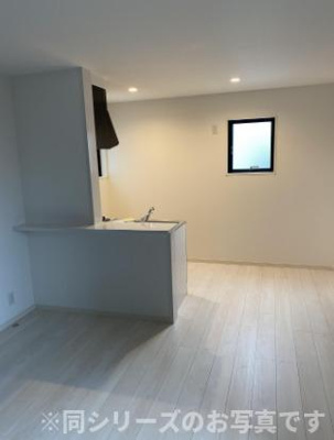 【居間・リビング】 | ゲート名島　★プライスホームなら仲介手数料が割引価格です★