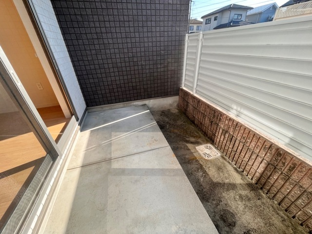 熊本市西区松尾１丁目のアパートのバルコニー