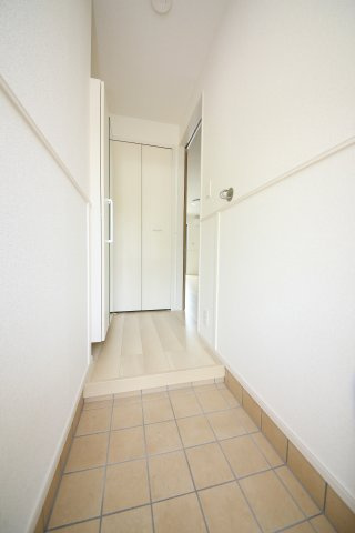 セレニテ　Ｒの玄関