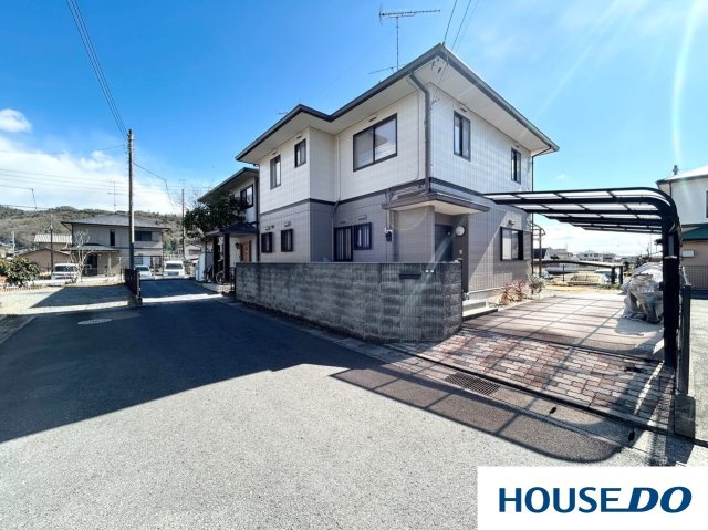 パナホーム施工　足利市大沼田町　中古戸建の前面道路含む現地写真|前面道路は6ｍ！
運転が苦手な方もラクラク駐車可能♪