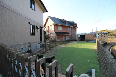 【庭】 | 山口市吉田（軽量鉄骨・2階建）105坪 | ドッグランとして使用中です。