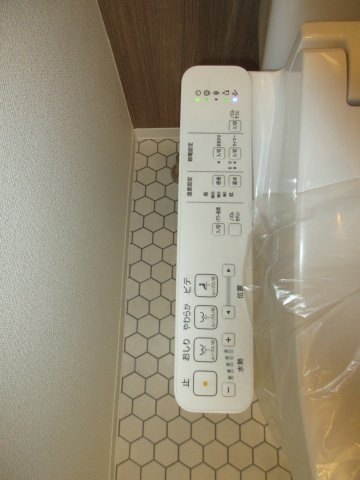 横浜市港北区日吉本町２丁目の賃貸マンションのトイレ