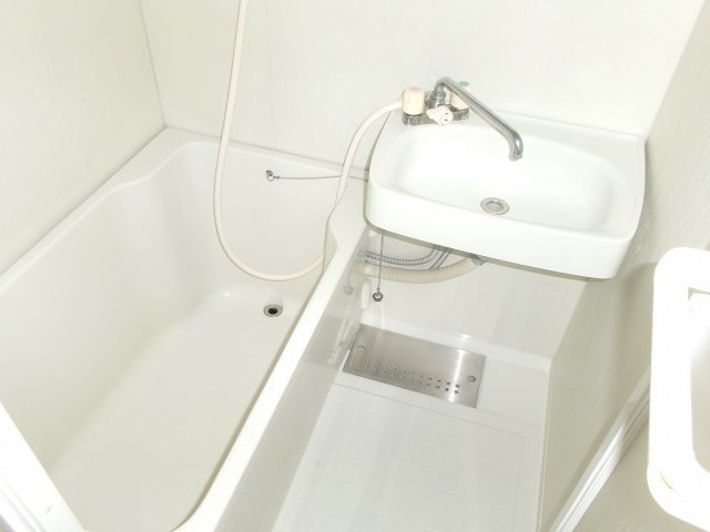 プレジール有瀬の浴室
