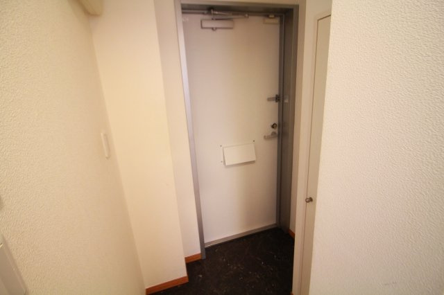 エムズステート荏田の玄関