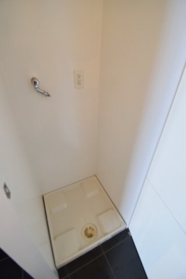 【内装】 | ＲＥＶＥ | 室内洗濯機置場