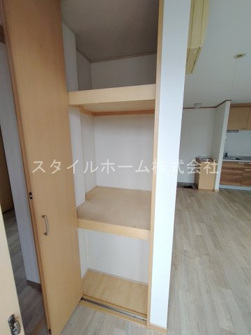 駅前ハイツの収納