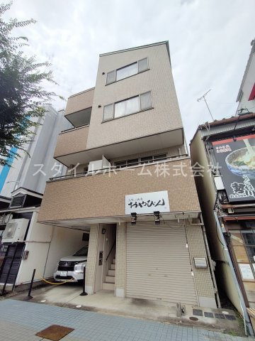 駅前ハイツの外観