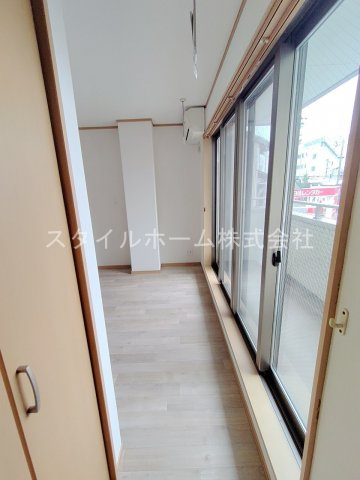 駅前ハイツの居間・リビング