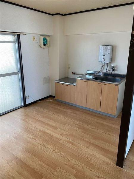和歌山市榎原の一棟マンションのキッチン