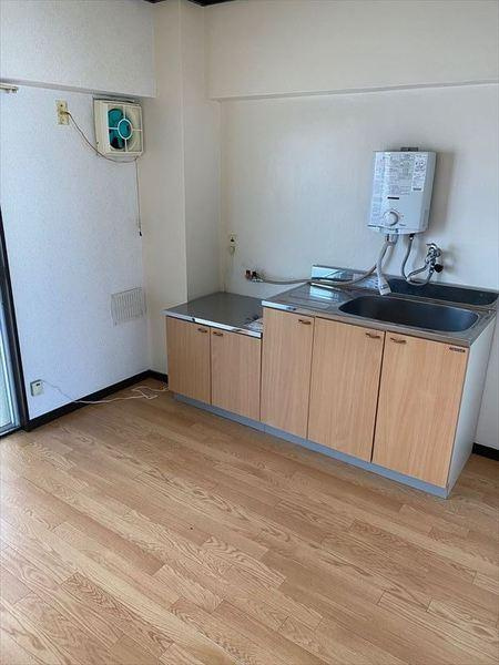 和歌山市榎原の一棟マンションのキッチン