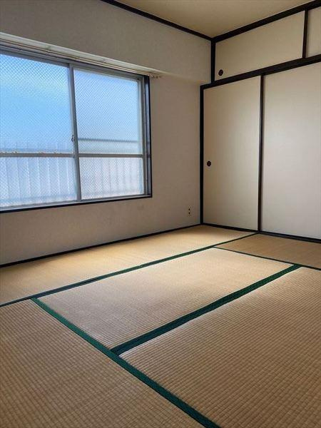 和歌山市榎原の一棟マンションの和室